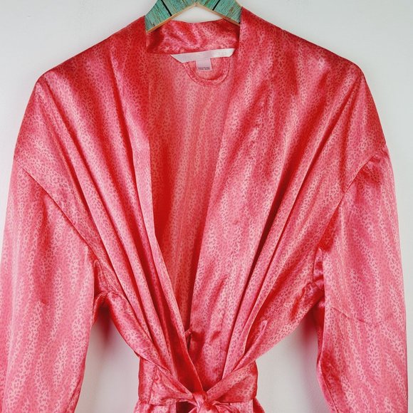 Victoria Secret Silky Satin Leopard Animal Print Short Robe OSFM - Picture 4 of 10